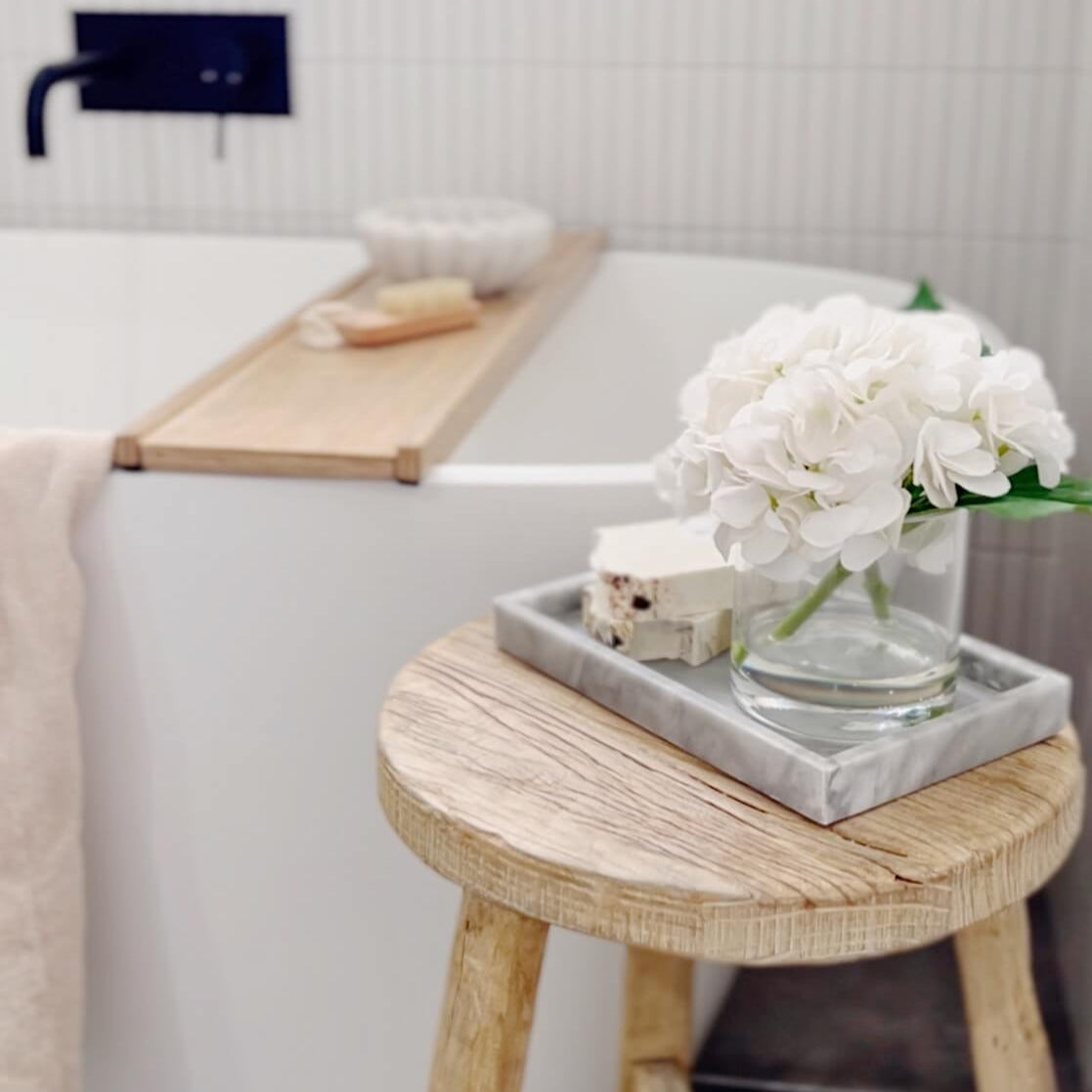 White hydrangea home fragrance