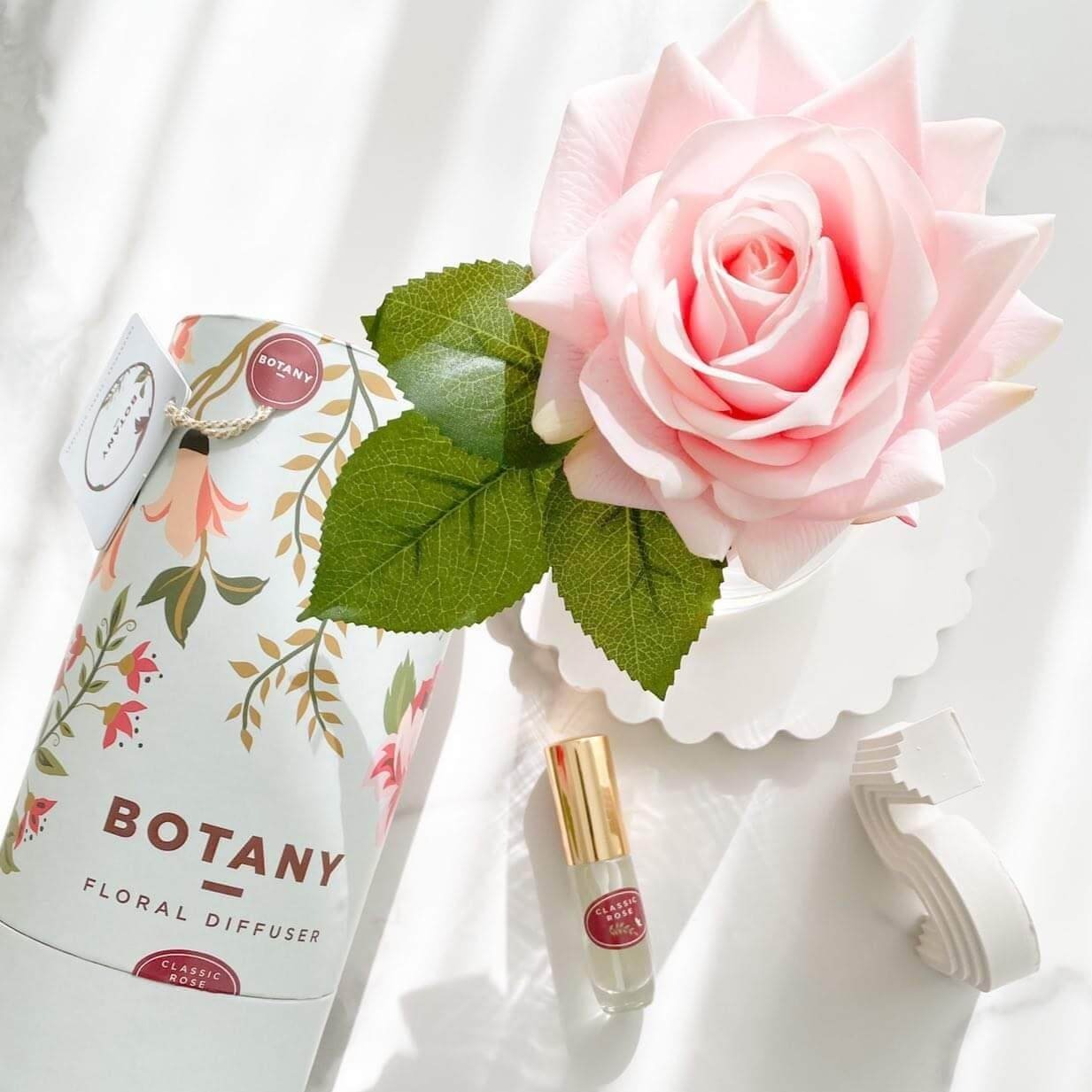 Rose flower diffuser set with floral fragrance