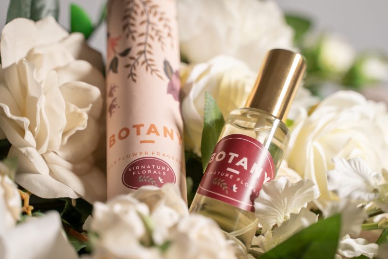 Mixed flower perfume for silk flower spray