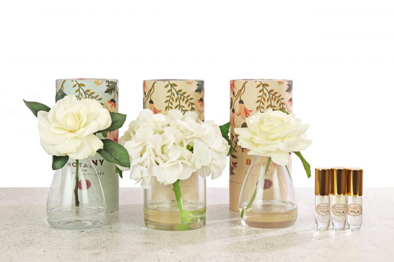 Set of 3 artificial flower arrangements with floral perfume
