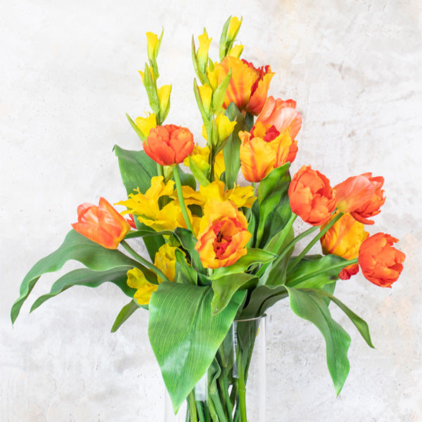 Artificial flower arrangement
