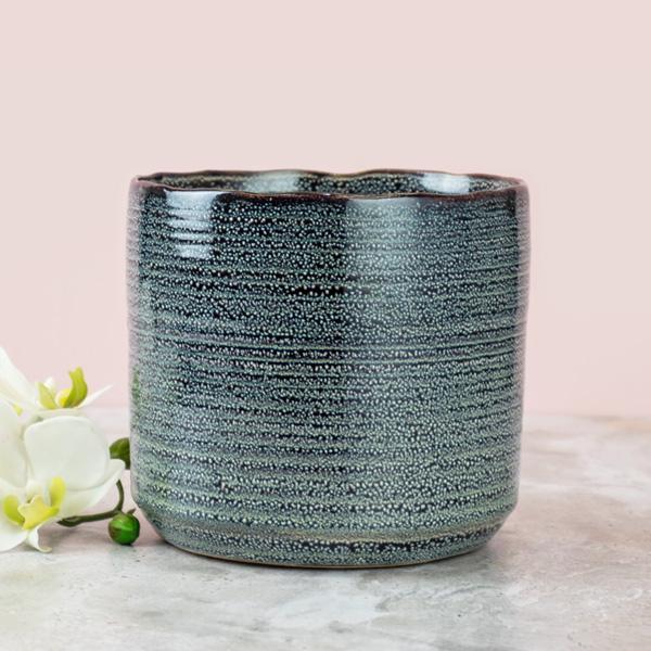 V-CER271-GY-lifestyle-web