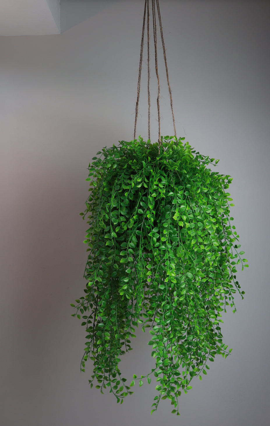 Artificial hanging moss ball with greenery