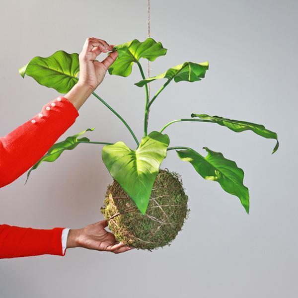 Artificial hanging plant