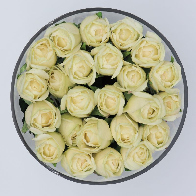 Artificial rose bouquet with real touch rose buds