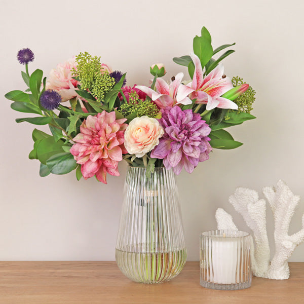 Artificial flower arrangement